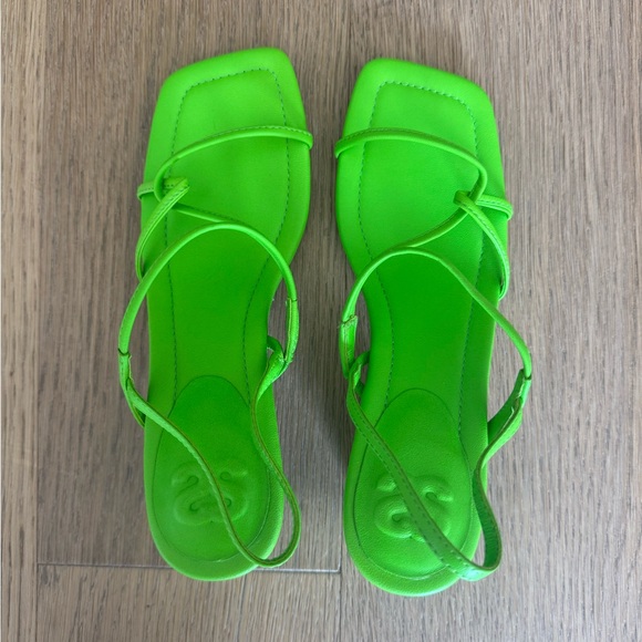 Sandro Neon Green Strappy Sandals size 36 new without box - Picture 1 of 4